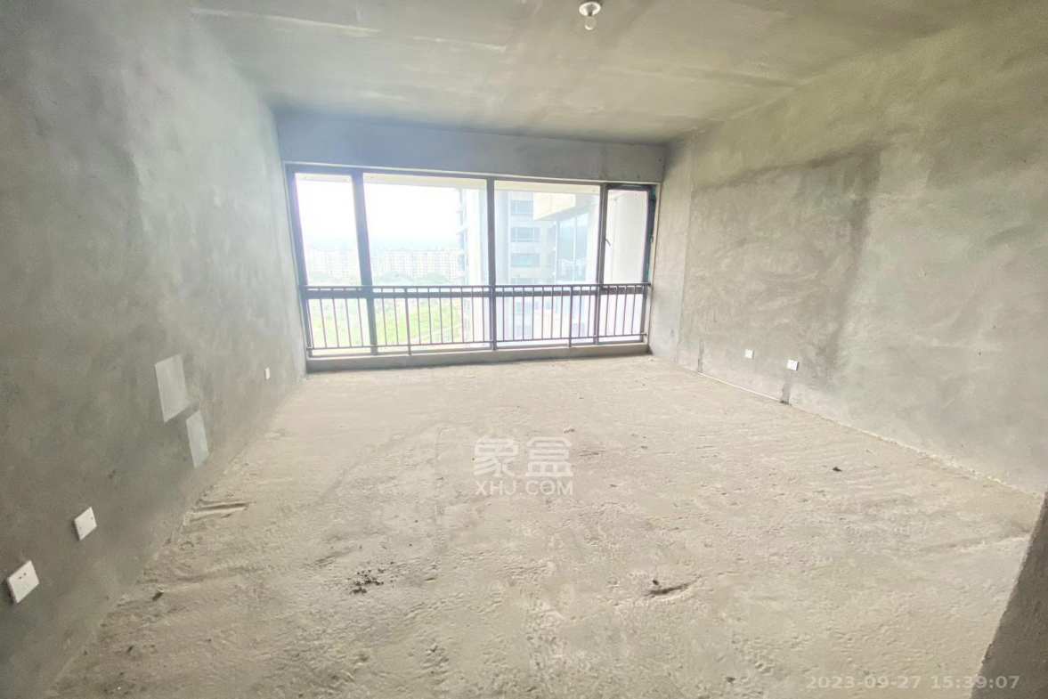 恩瑞御西湖  4室2厅3卫    3800.0元/月 恩瑞御西湖  4室2厅3卫    3800.0元/月室内图