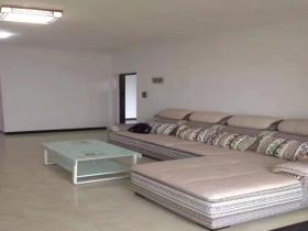 南风苑  4室2厅2卫    72.8万