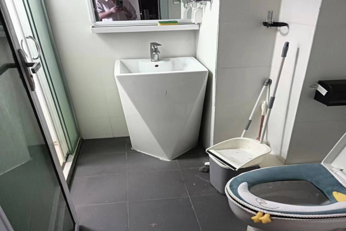 五江碧桂园城市广场 1室1厅1卫 1400.0元/月 五江碧桂园城市广场 1室1厅1卫 1400.0元/月室内图