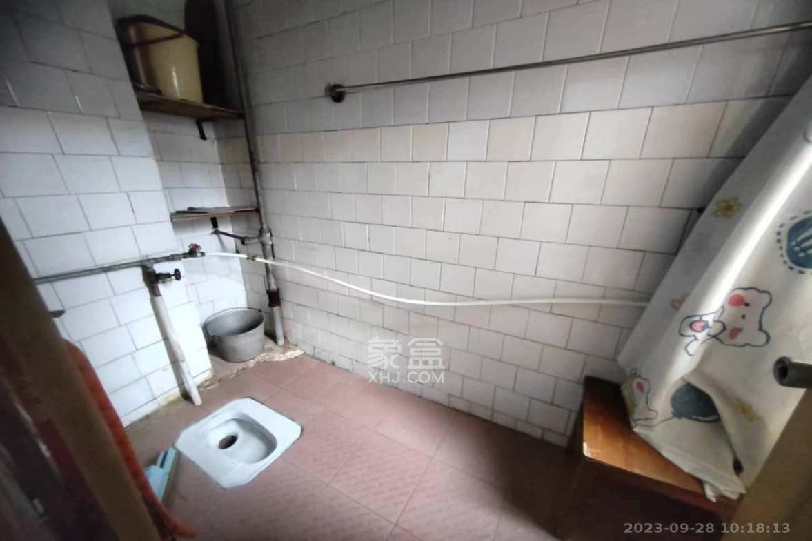 和平路电业局  2室1厅1卫    900.0元/月室内图