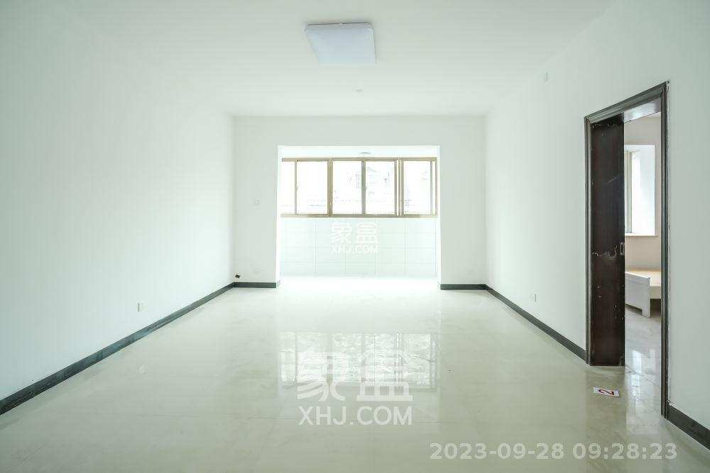 湘绣城 3室2厅1卫 1600.0元/月 湘绣城 3室2厅1卫 1600.0元/月室内图