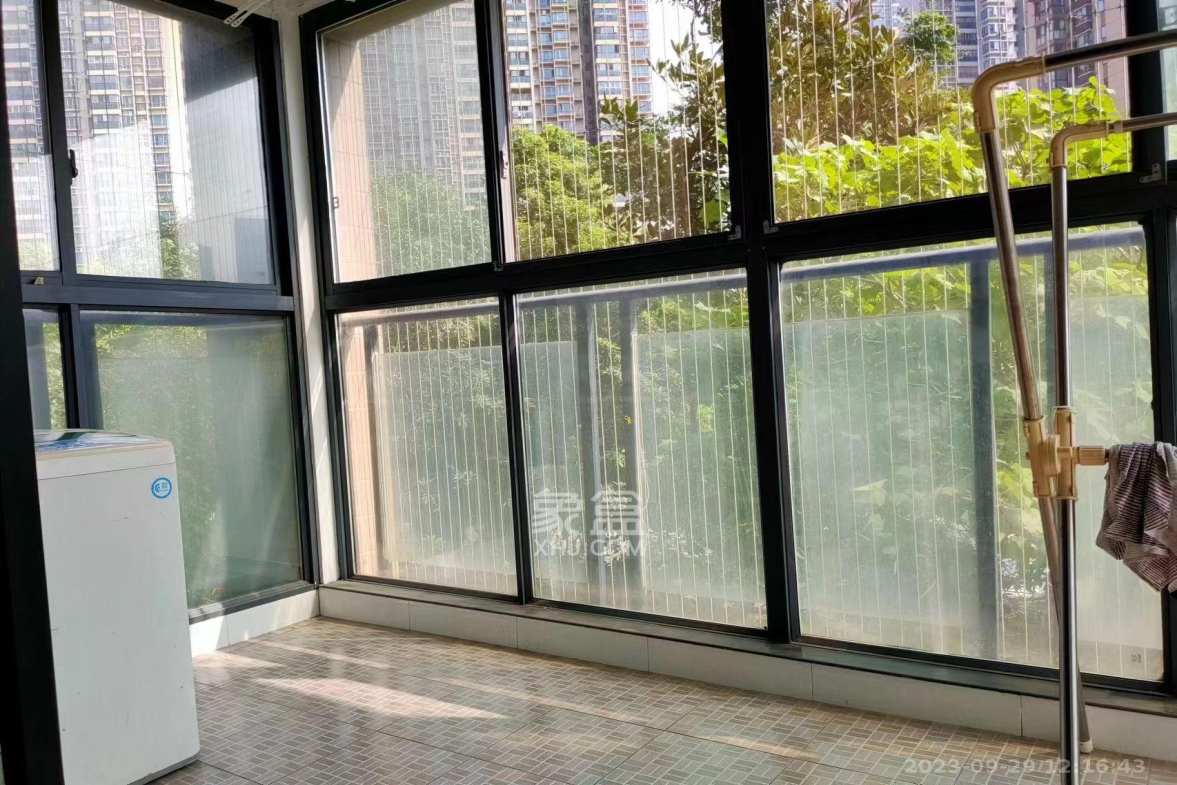香江锦城  2室2厅1卫    2600.0元/月室内图