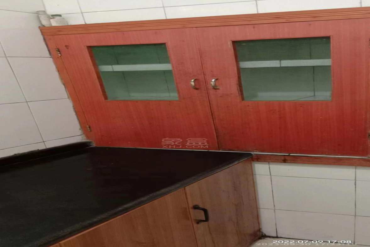 野鸭冲(新屋街) 2室1厅1卫 700.0元/月 野鸭冲(新屋街) 2室1厅1卫 700.0元/月室内图