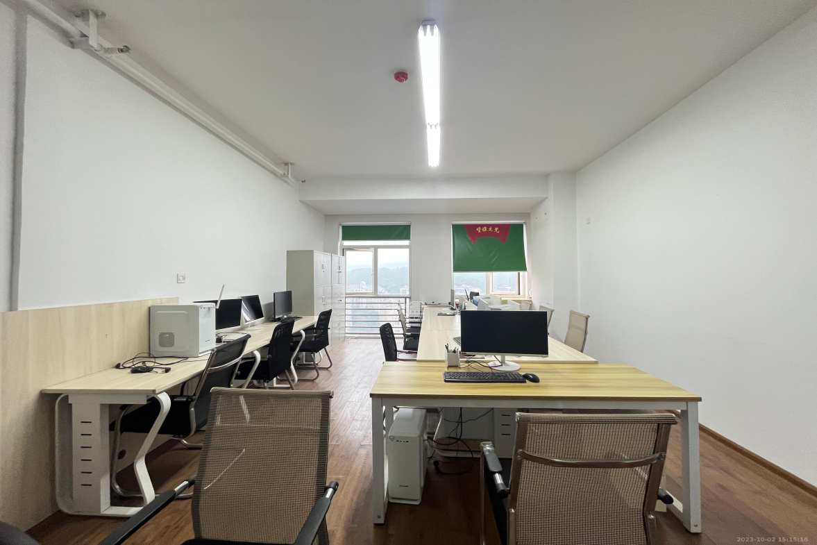 公园道  1室1厅1卫    5000.0元/月室内图