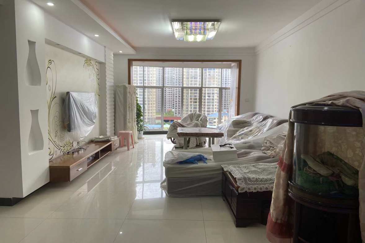 西街印象  3室2厅2卫    1200.0元/月室内图1