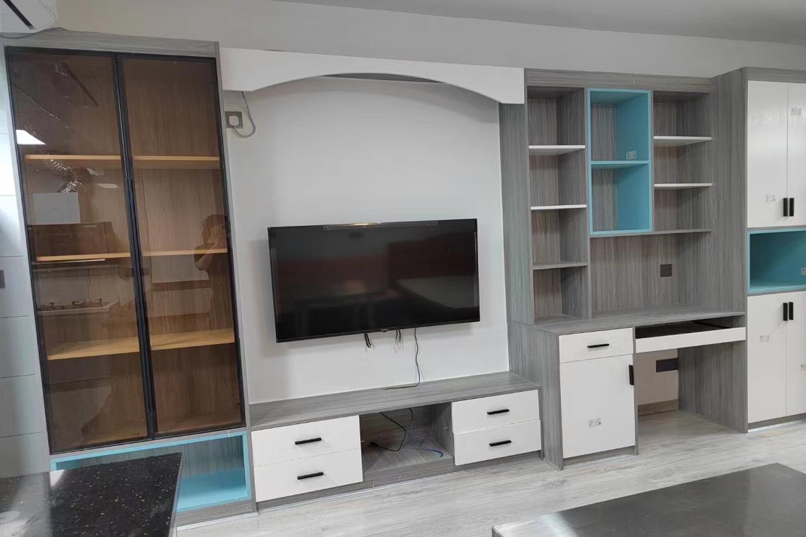 盛世时代广场  1室1厅1卫    1300.0元/月 盛世时代广场  1室1厅1卫    1300.0元/月室内图