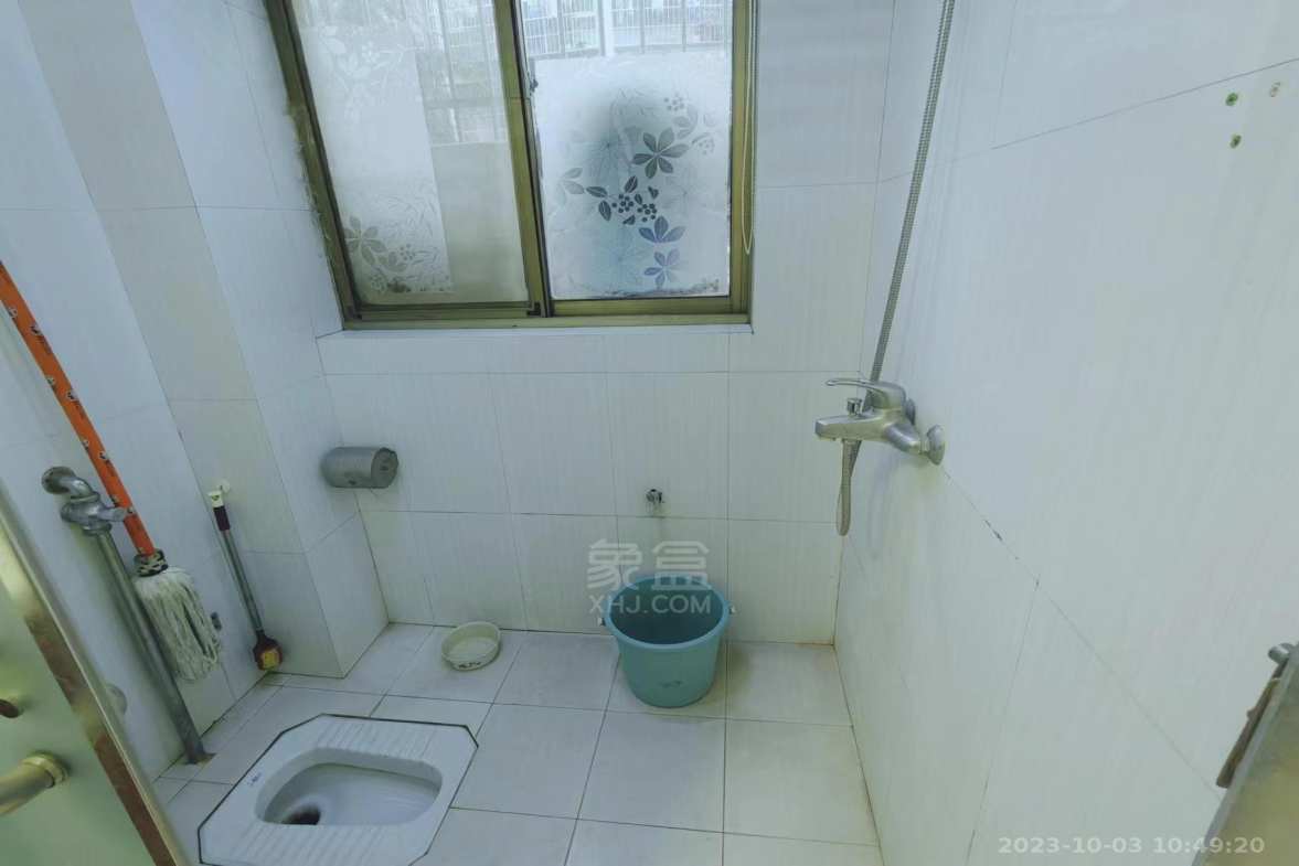 德馨小区 2室2厅1卫 1500.0元/月 德馨小区 2室2厅1卫 1500.0元/月室内图