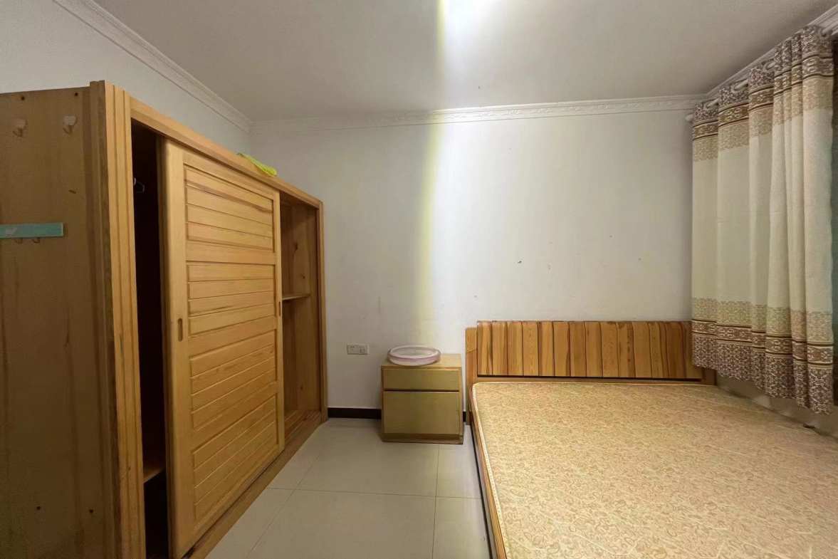 凯旋城  2室2厅1卫    2000.0元/月 凯旋城  2室2厅1卫    2000.0元/月室内图