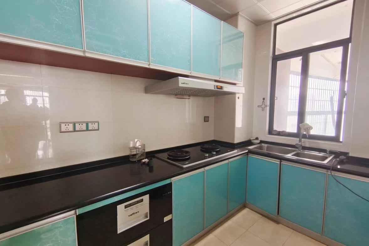 金虹中环一号(金虹大厦) 3室2厅1卫 2600.0元/月 金虹中环一号(金虹大厦) 3室2厅1卫 2600.0元/月室内图