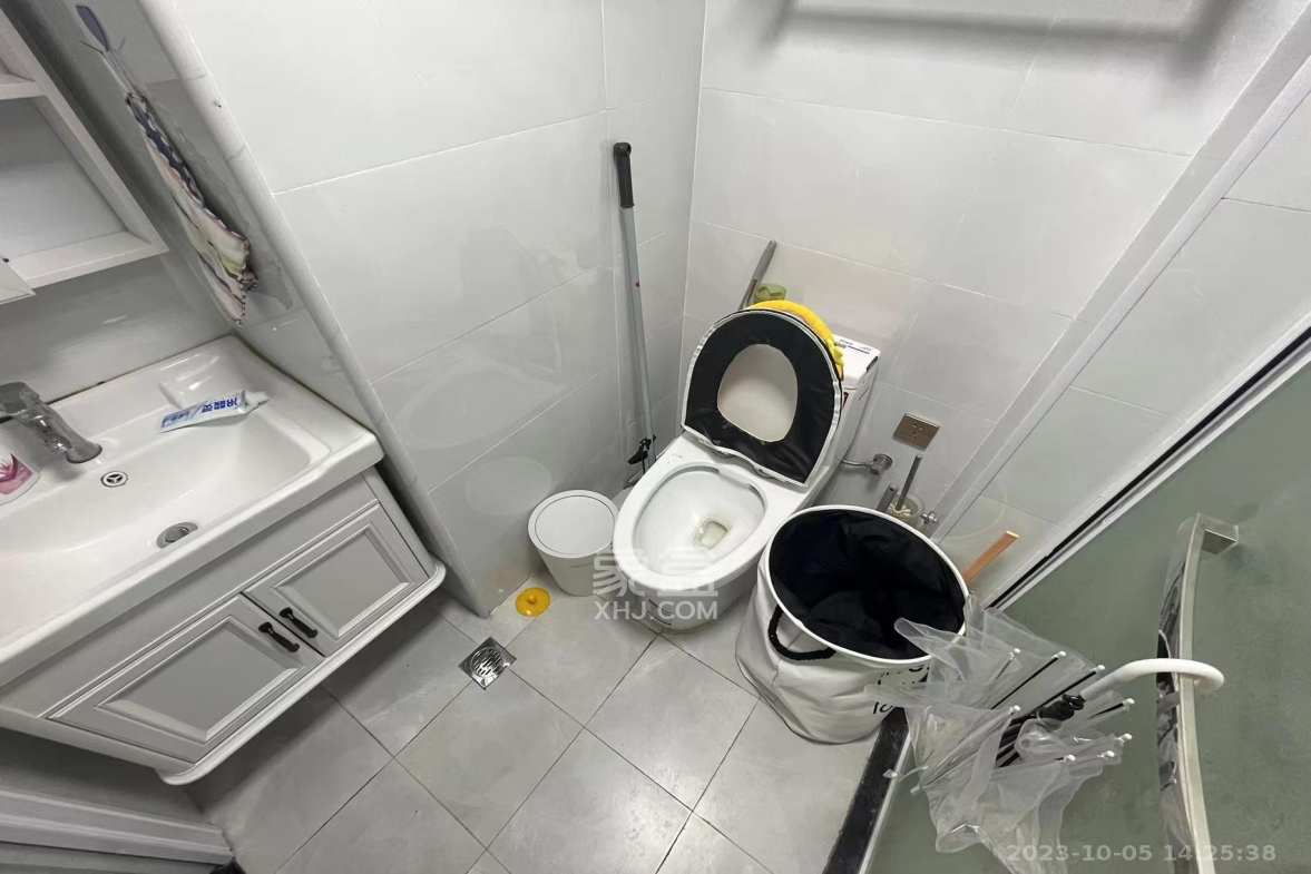 东盈商业广场（华泉城市广场）  1室1厅1卫    2800.0元/月室内图