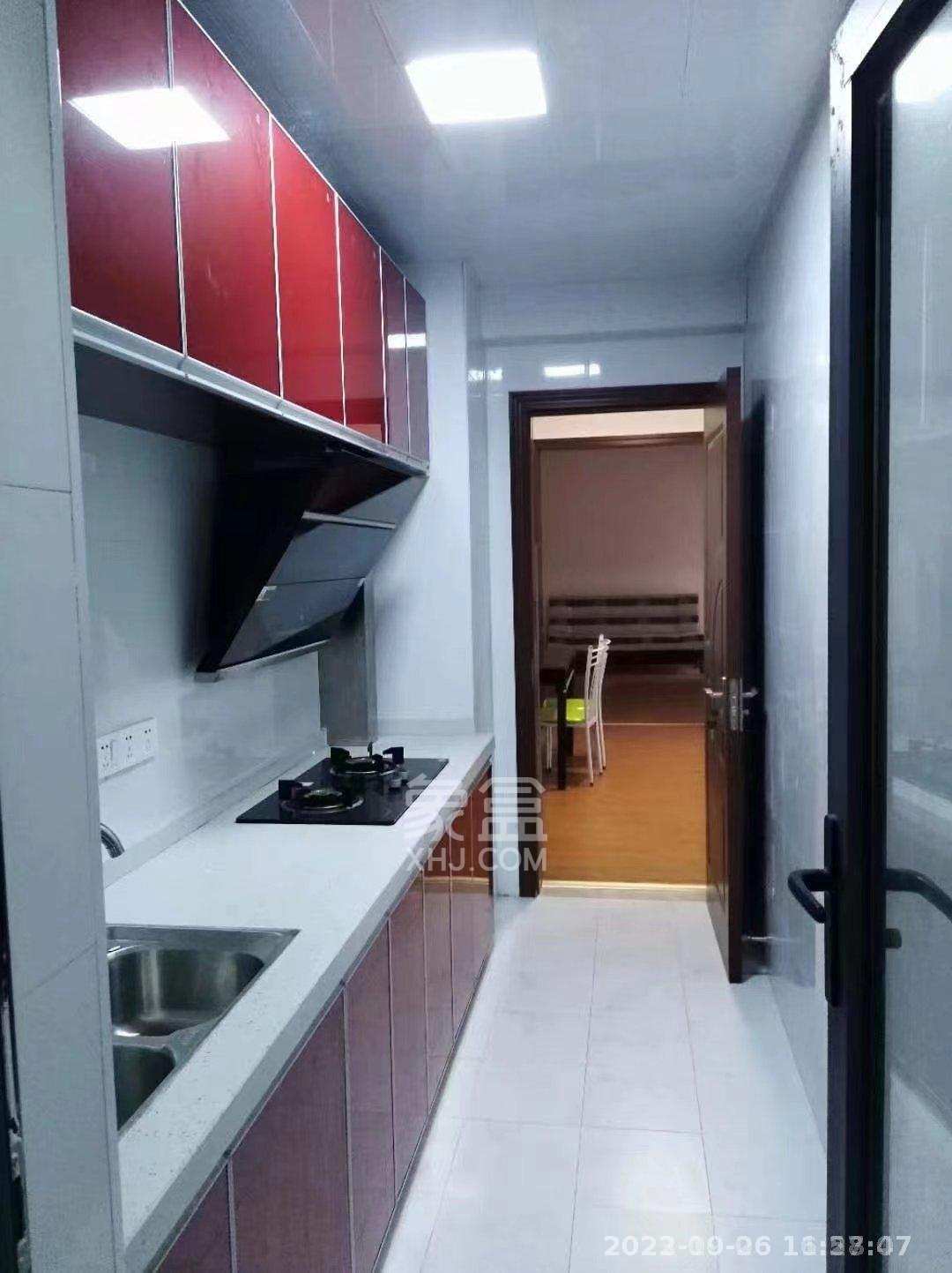 九八缔景城  3室2厅2卫    2000.0元/月室内图