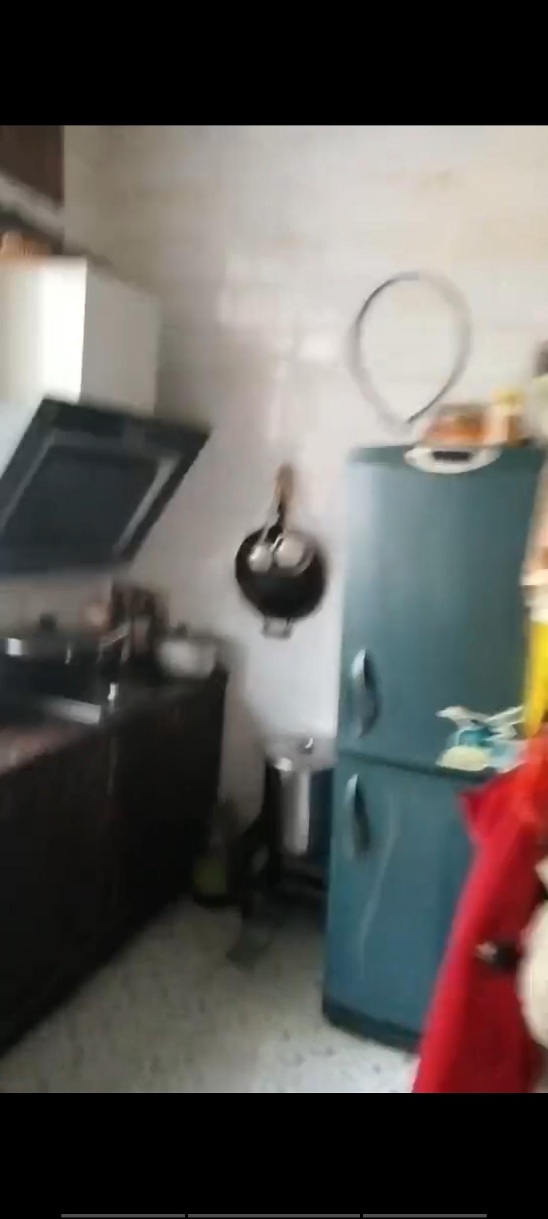 华达机械厂 2室1厅1卫 32.8万 华达机械厂 2室1厅1卫 32.8万厨房