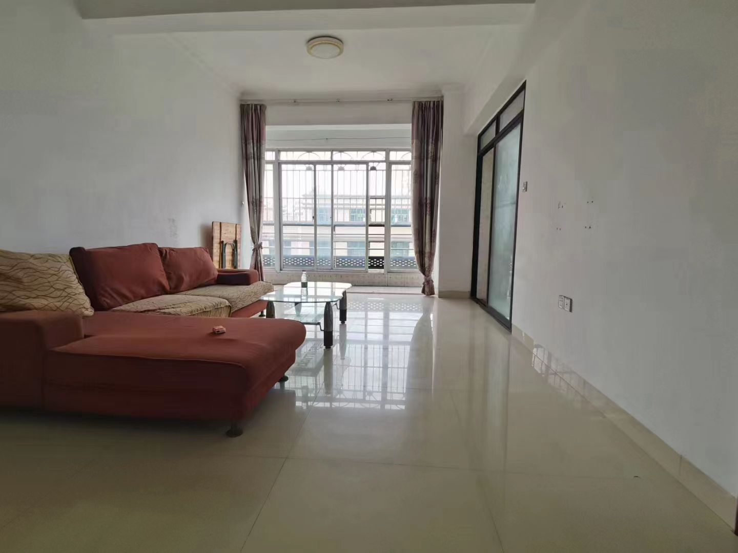 西城秀苑  2室2厅1卫    85.0万