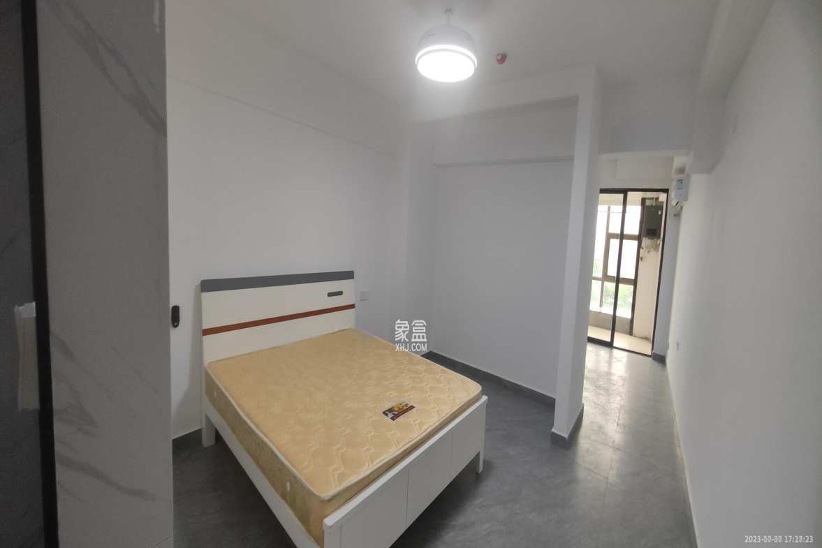 建鑫二期  1室1厅1卫    28.8万客厅