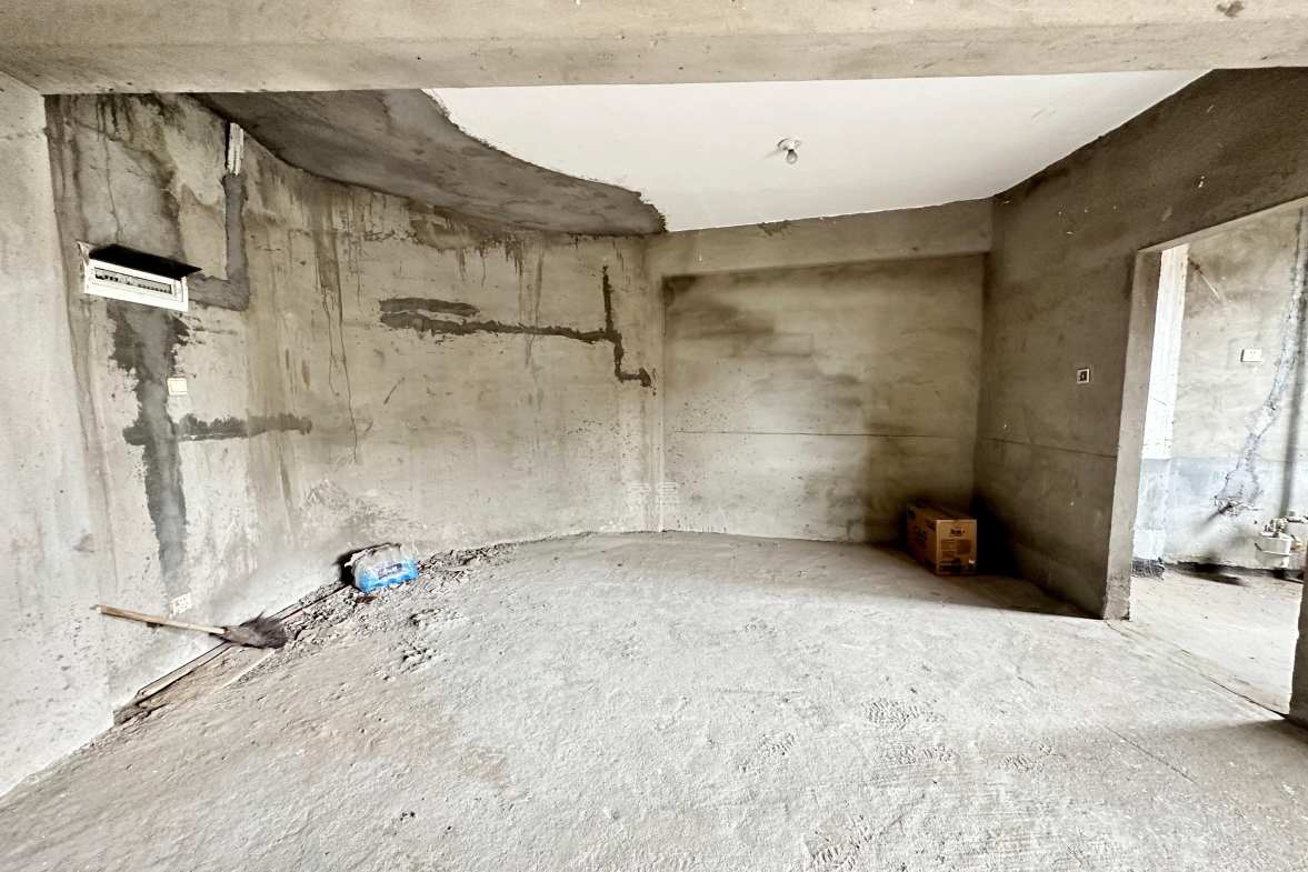 建鑫二期  3室2厅2卫   44.80万客厅