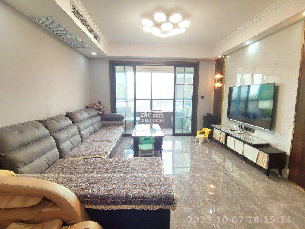 新桂广场  3室2厅2卫    2500.0元/月室内图