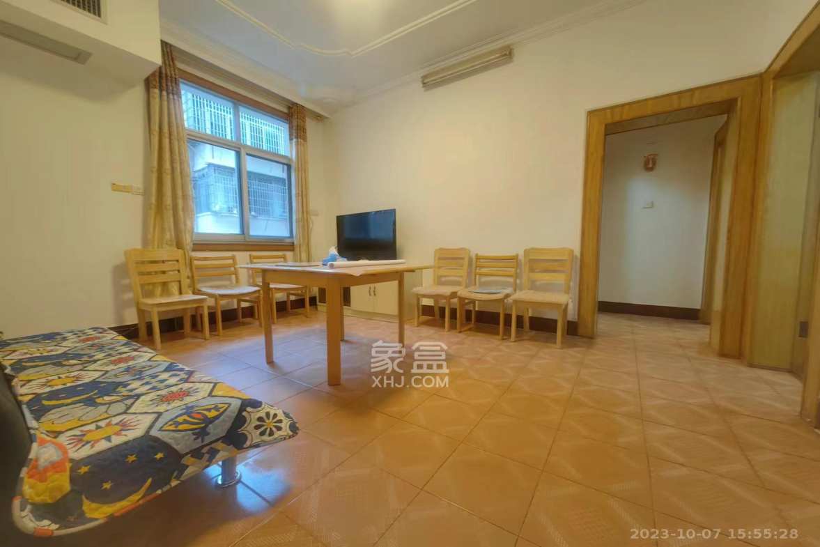 湘农桥社区 4室2厅2卫 3500.0元/月 湘农桥社区 4室2厅2卫 3500.0元/月室内图