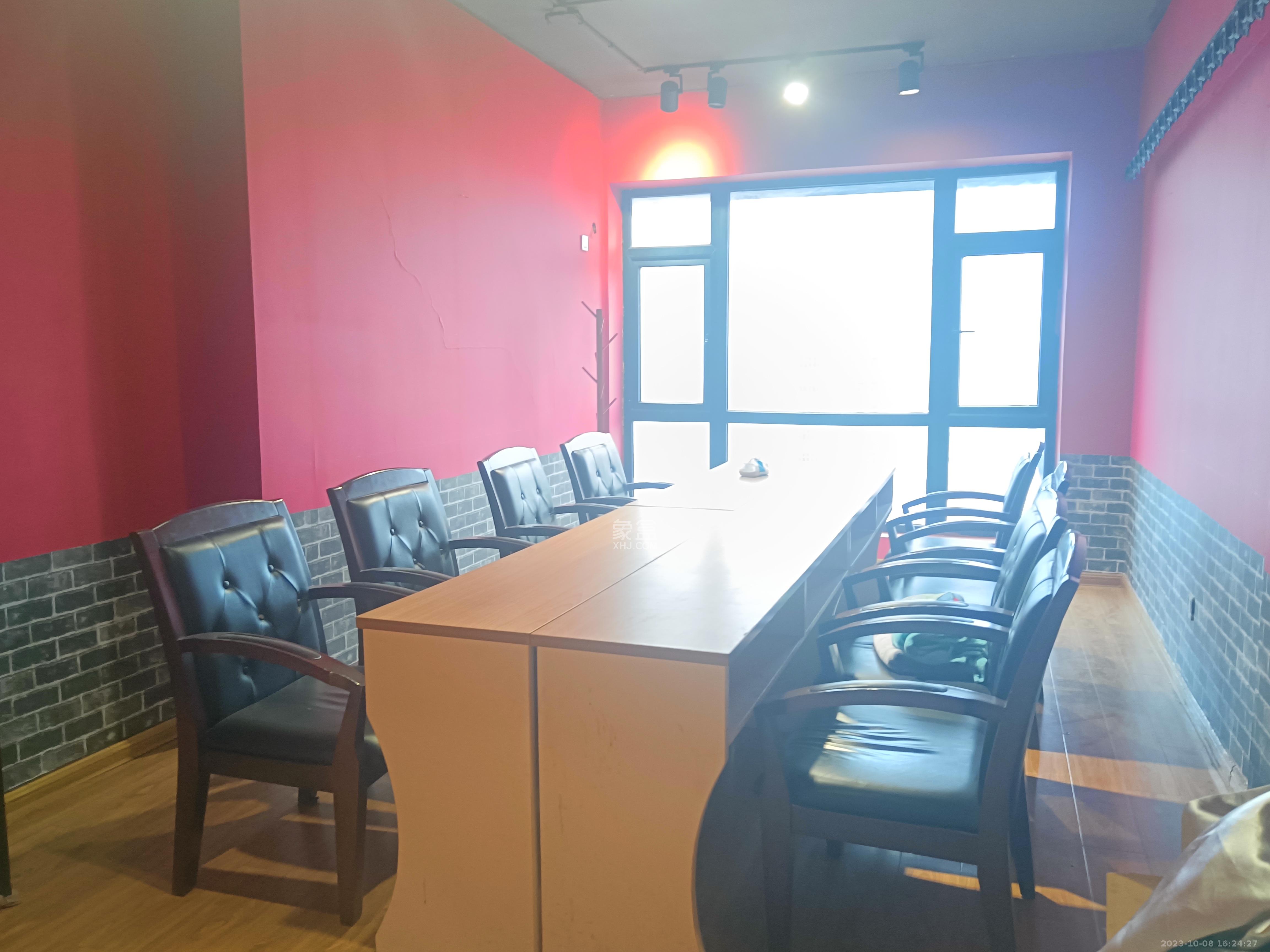 华翼府   189.0㎡      5500.0元/月室内图