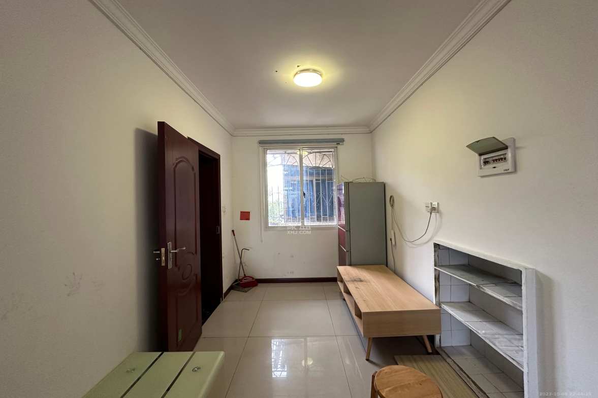 长坡水利水电机械厂宿舍 2室1厅1卫 1400.0元/月 长坡水利水电机械厂宿舍 2室1厅1卫 1400.0元/月室内图