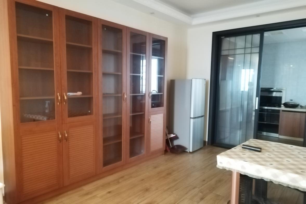 钢都花园  0室0厅0卫    1800.0元/月室内图