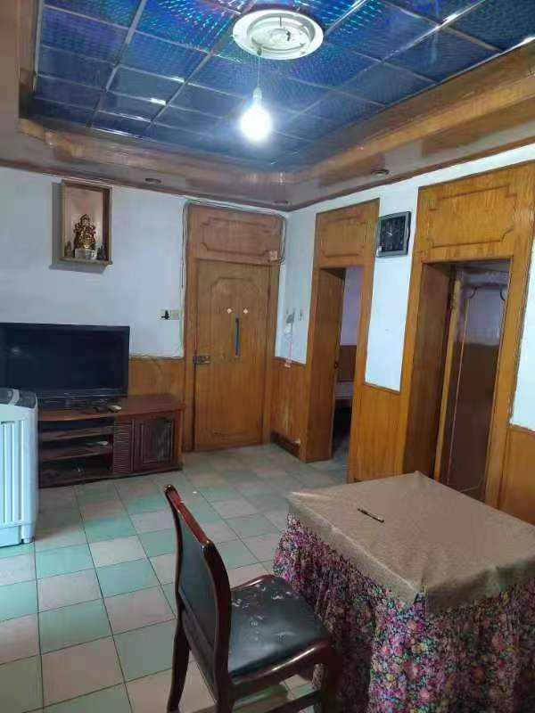 三中(校内)家属院 4室2厅1卫 2000.0元/月 三中(校内)家属院 4室2厅1卫 2000.0元/月室内图