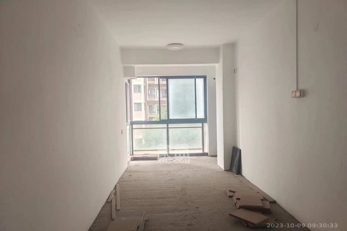 归心苑 4室2厅2卫 4000.0元/月 归心苑 4室2厅2卫 4000.0元/月室内图