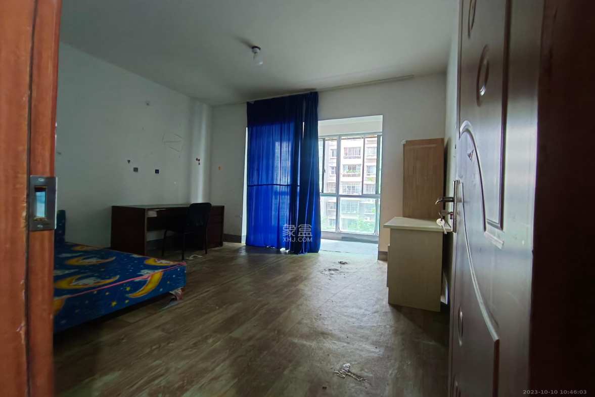 含浦家苑  4室1厅2卫    1600.0元/月室内图