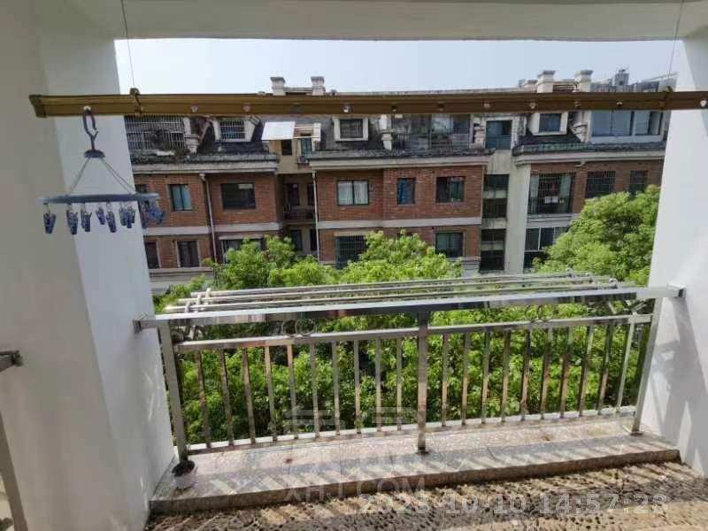 玫瑰名城紫荆苑  3室2厅2卫   1500.00元/月室内图