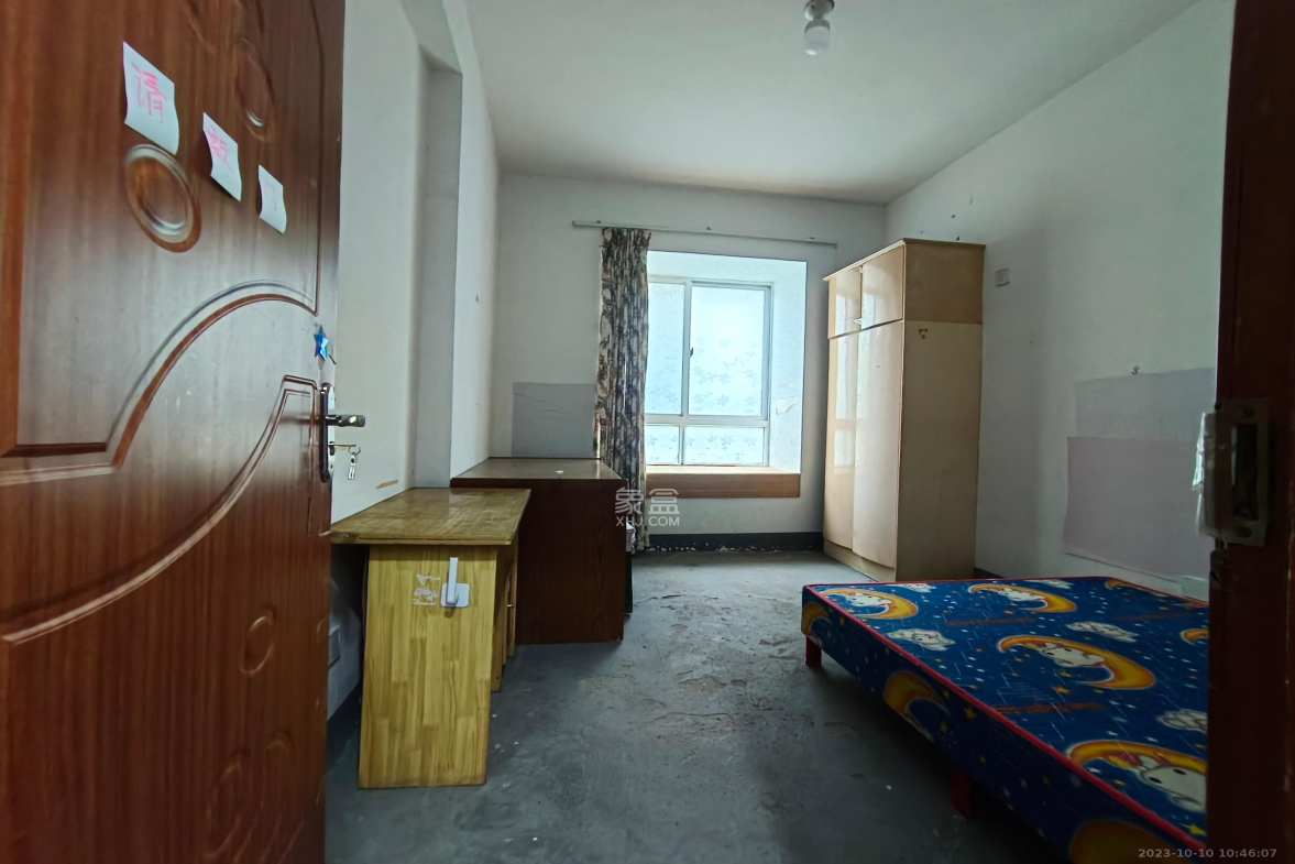 含浦家苑  4室1厅2卫    1600.0元/月室内图