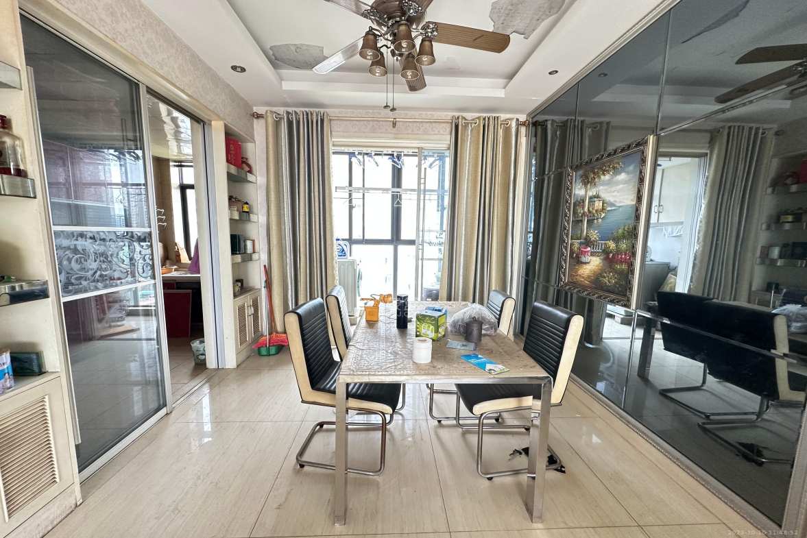 颐和佳园  3室2厅2卫    2700.0元/月 颐和佳园  3室2厅2卫    2700.0元/月室内图