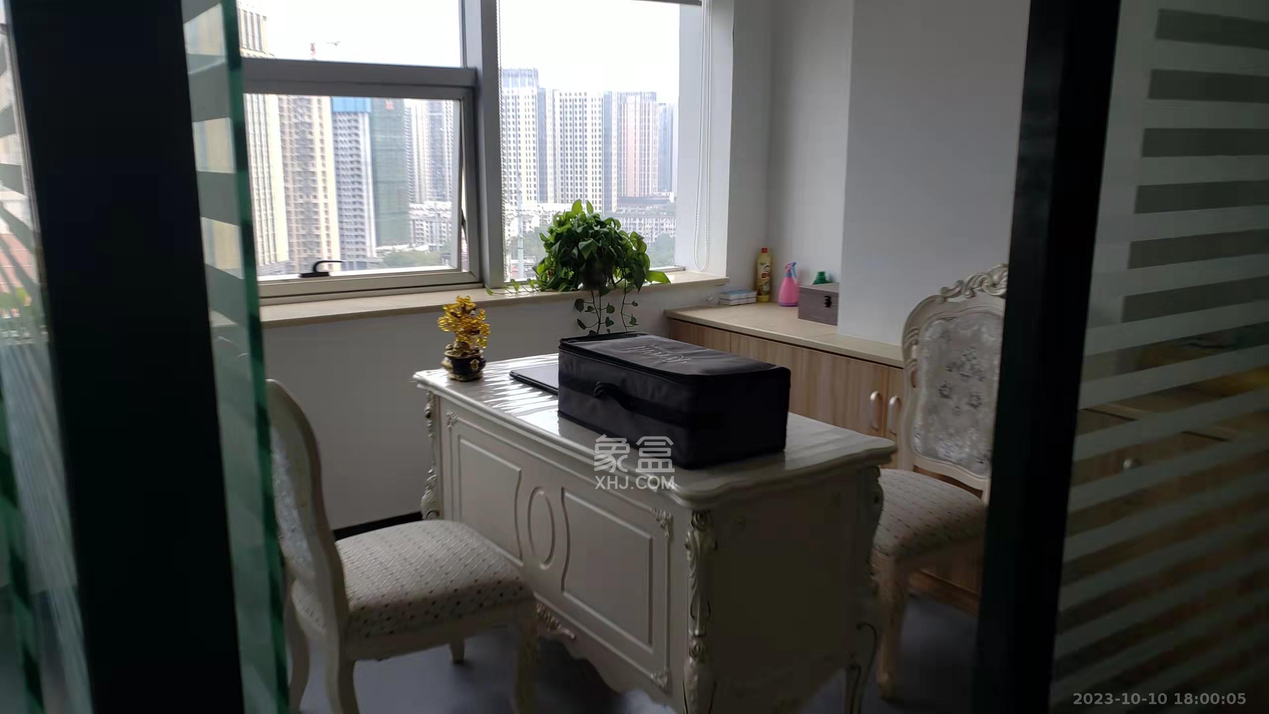 兴旺双铁城   100.0㎡     6500.00元/月室内图