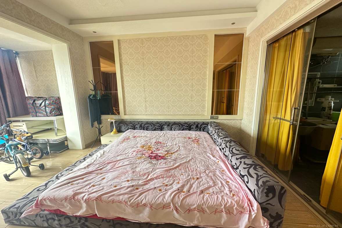 颐和佳园  3室2厅2卫    2700.0元/月 颐和佳园  3室2厅2卫    2700.0元/月室内图