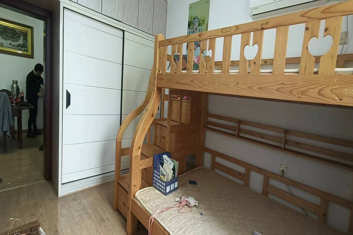 洪家村小区  3室2厅1卫   32.80万室内图