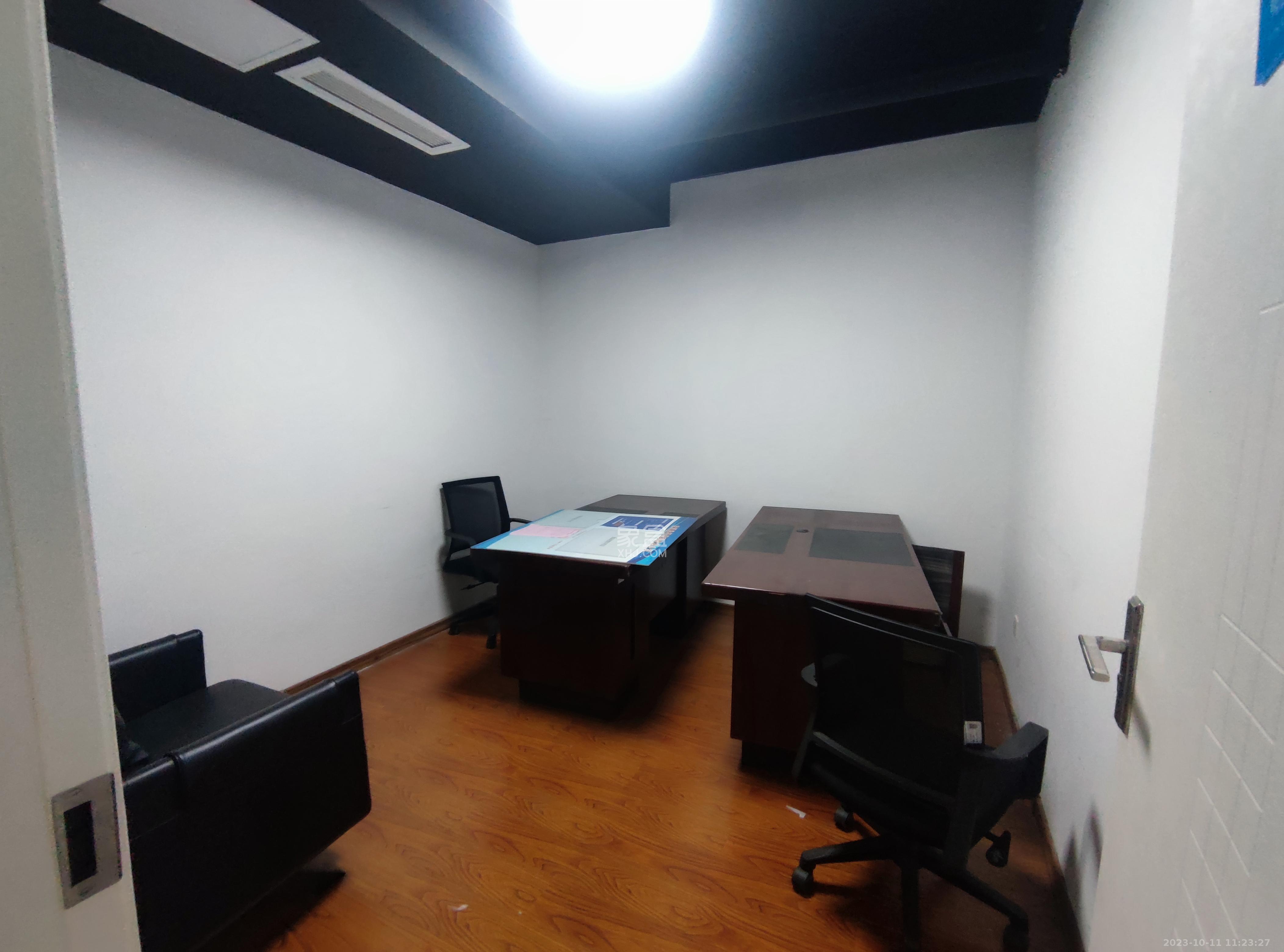 新长海广场   270.0㎡      12000.0元/月室内图