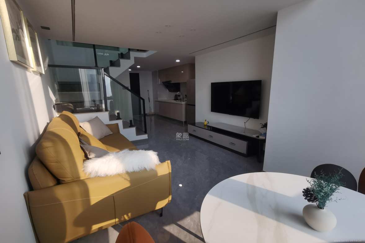 敬天广场 1室1厅1卫 4500.0元/月 敬天广场 1室1厅1卫 4500.0元/月室内图