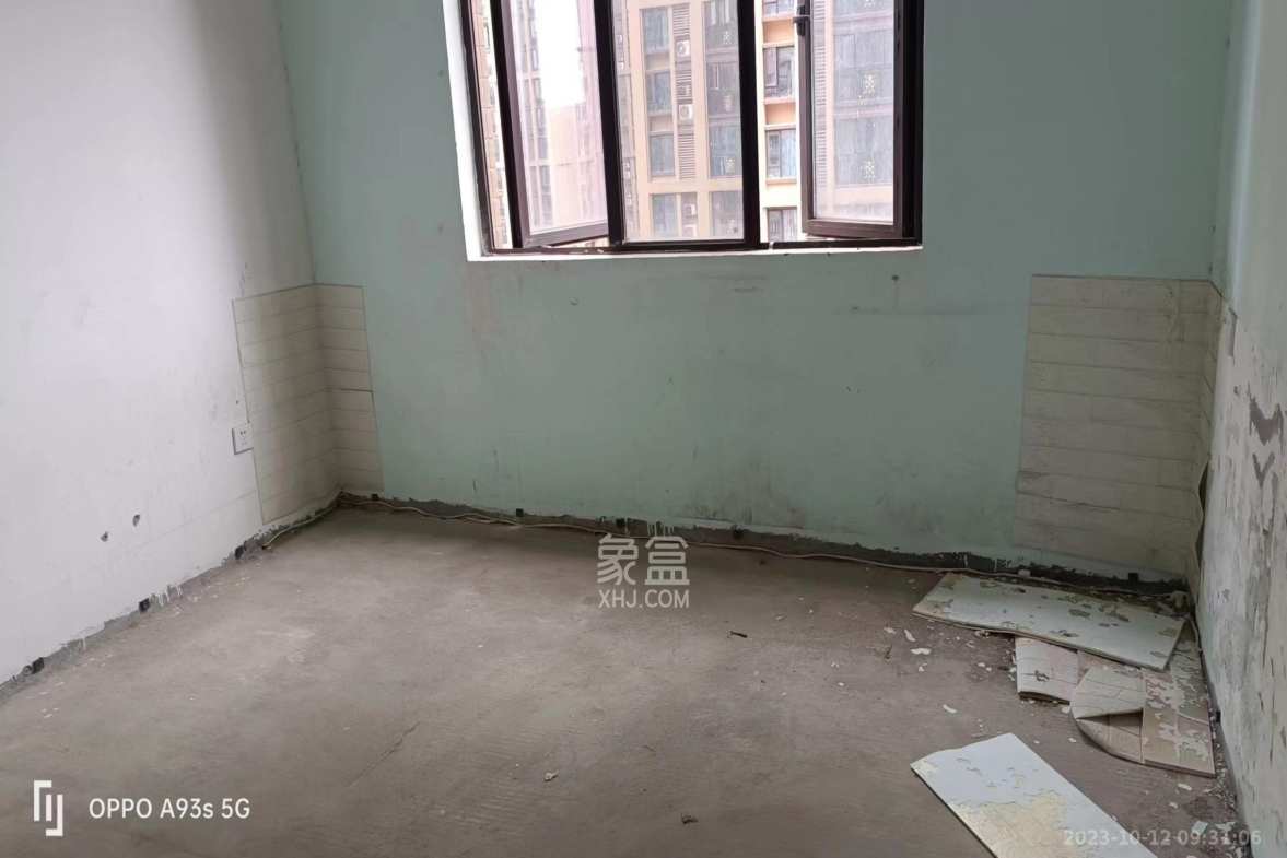 南城印象  4室2厅2卫    1600.0元/月室内图