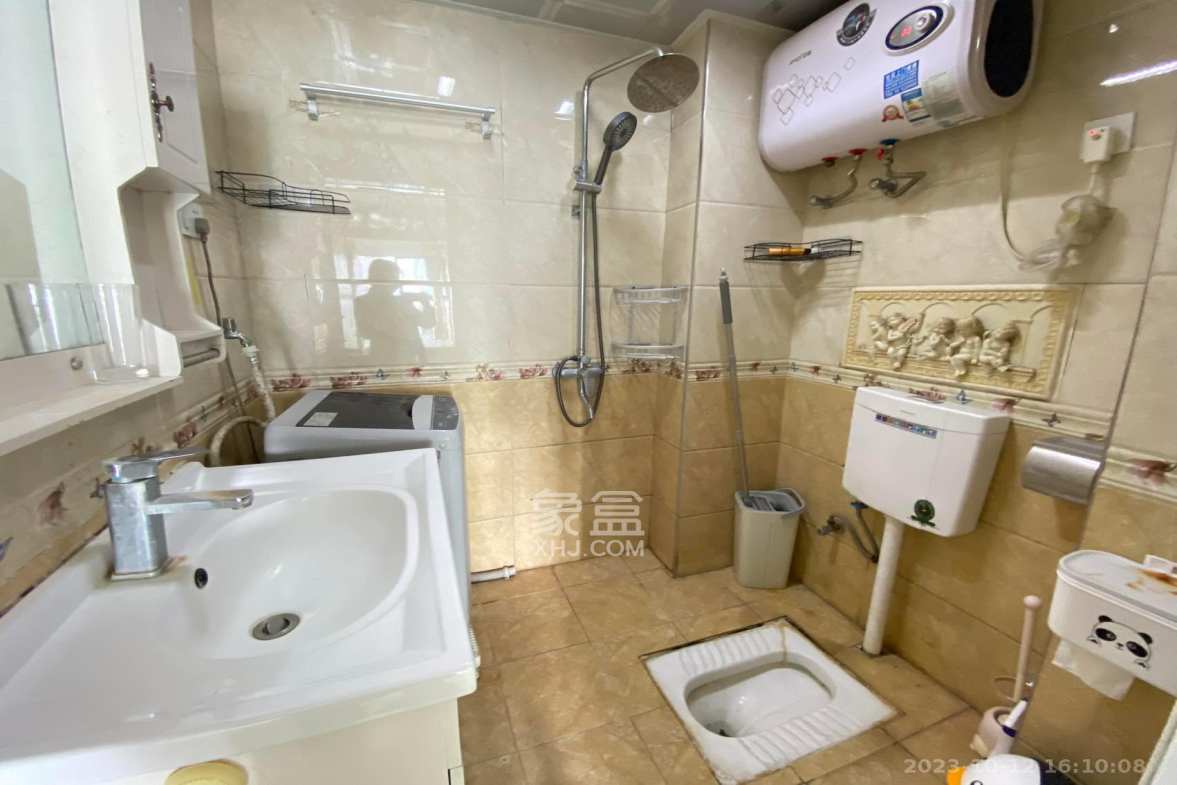 达美D6区  1室1厅1卫    1550.0元/月室内图