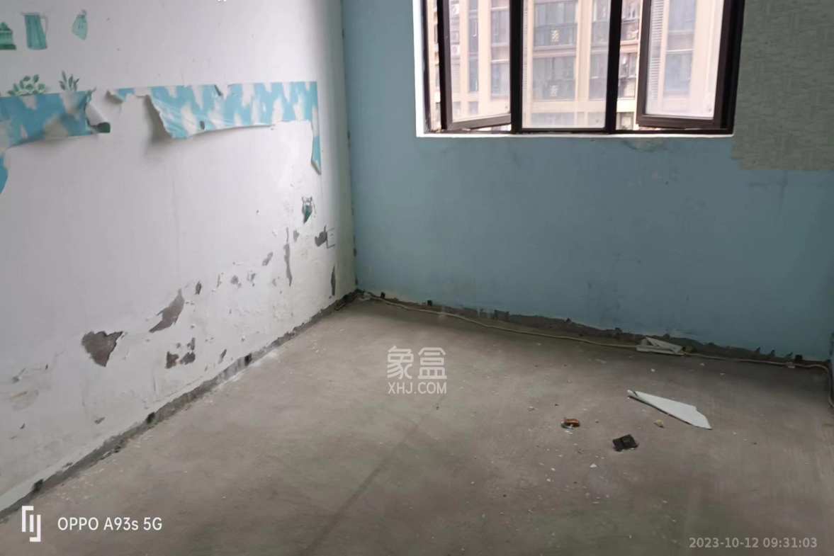 南城印象  4室2厅2卫    1600.0元/月室内图