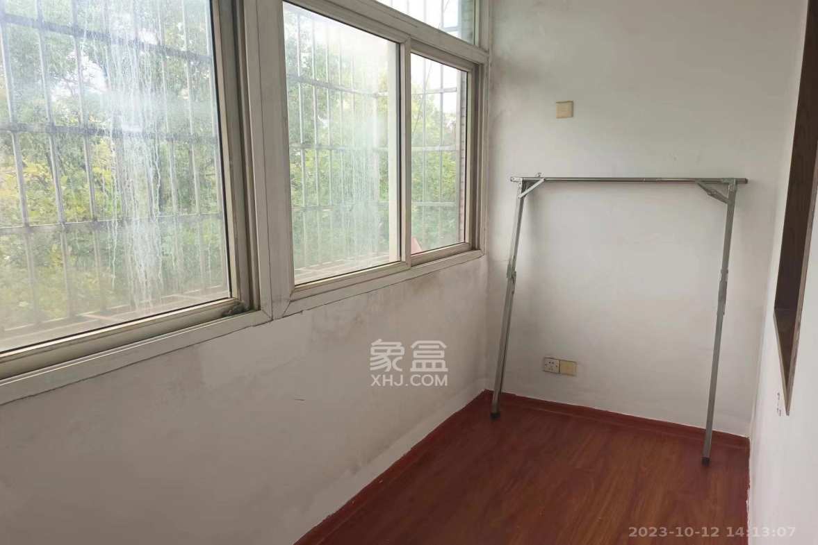 开源鑫阁 3室2厅2卫 1500.0元/月 开源鑫阁 3室2厅2卫 1500.0元/月室内图