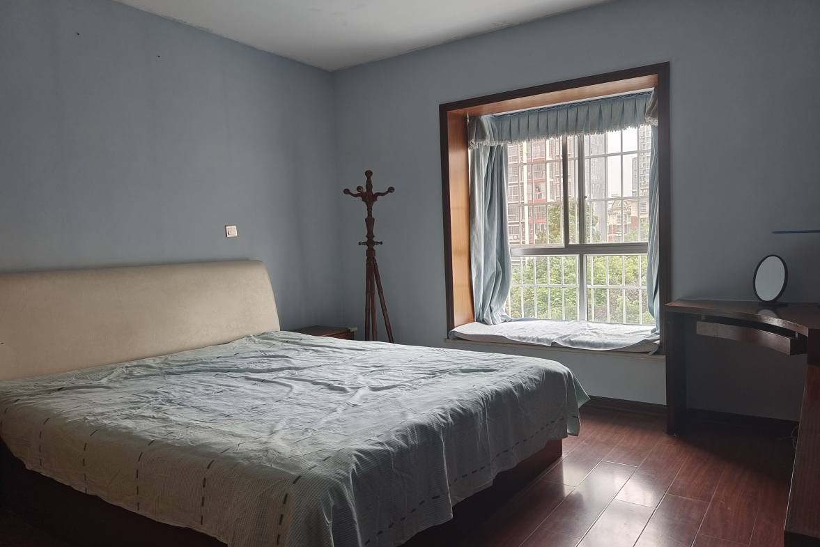 大汉巨龙家园  3室2厅2卫    69.8万室内图1