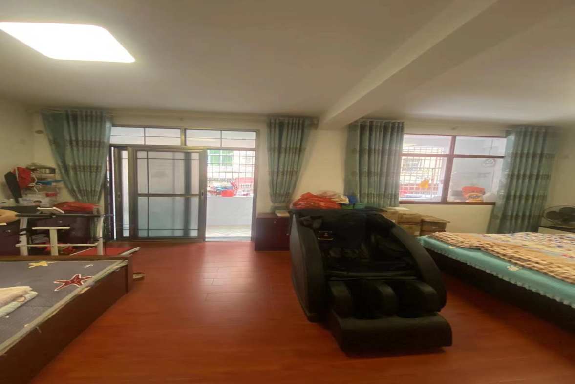 娄底市铁合金厂家属院  4室2厅1卫    35.8万室内图