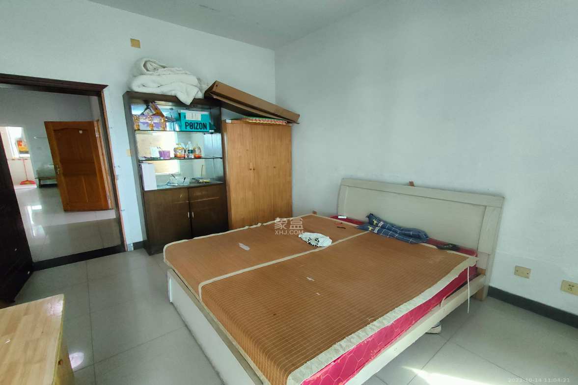 中南汽车世界 3室2厅2卫 1200.0元/月 中南汽车世界 3室2厅2卫 1200.0元/月室内图