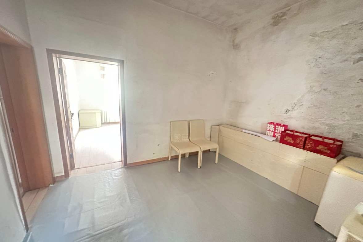 桂花路散盘 3室1厅1卫 700.0元/月 桂花路散盘 3室1厅1卫 700.0元/月室内图