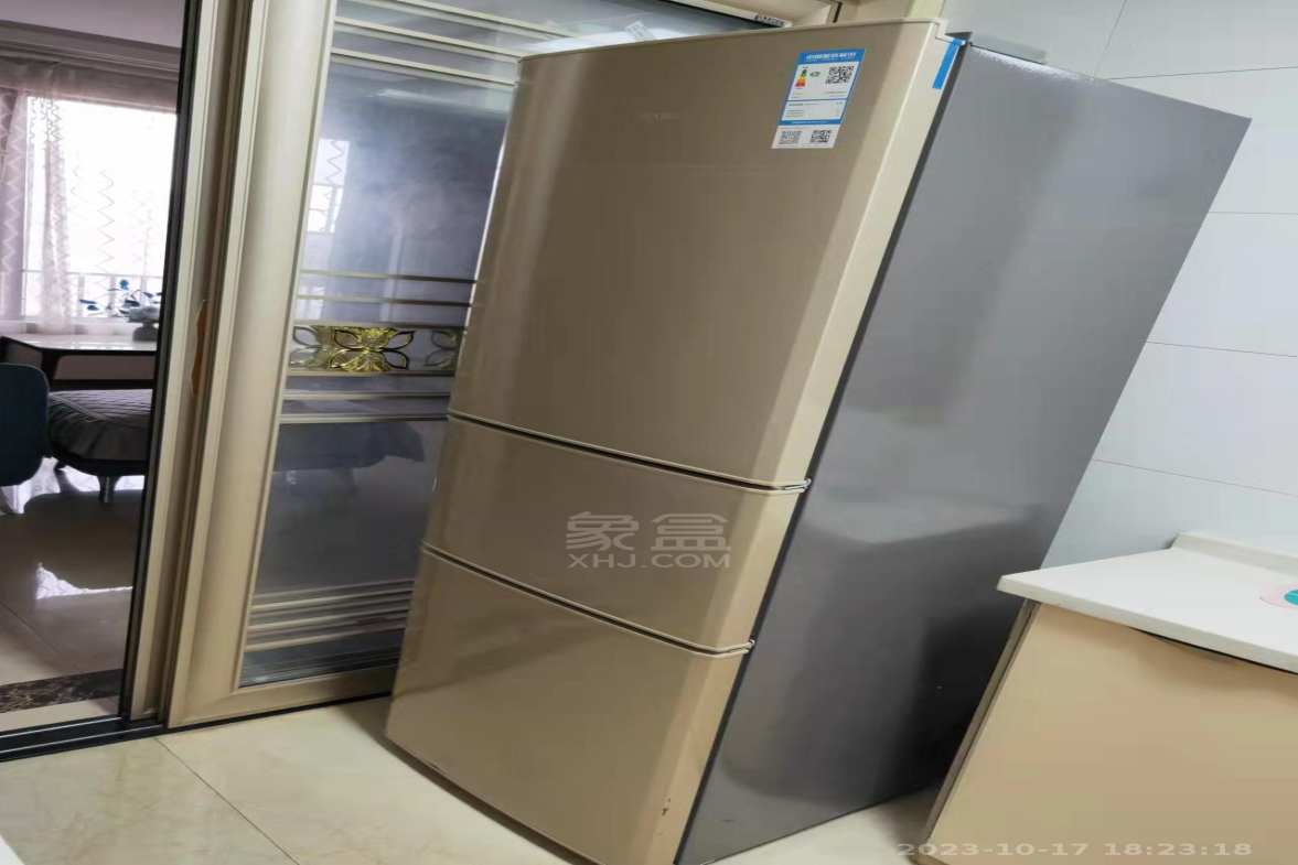 三一歌雅郡 3室2厅1卫 1800.0元/月 三一歌雅郡 3室2厅1卫 1800.0元/月室内图