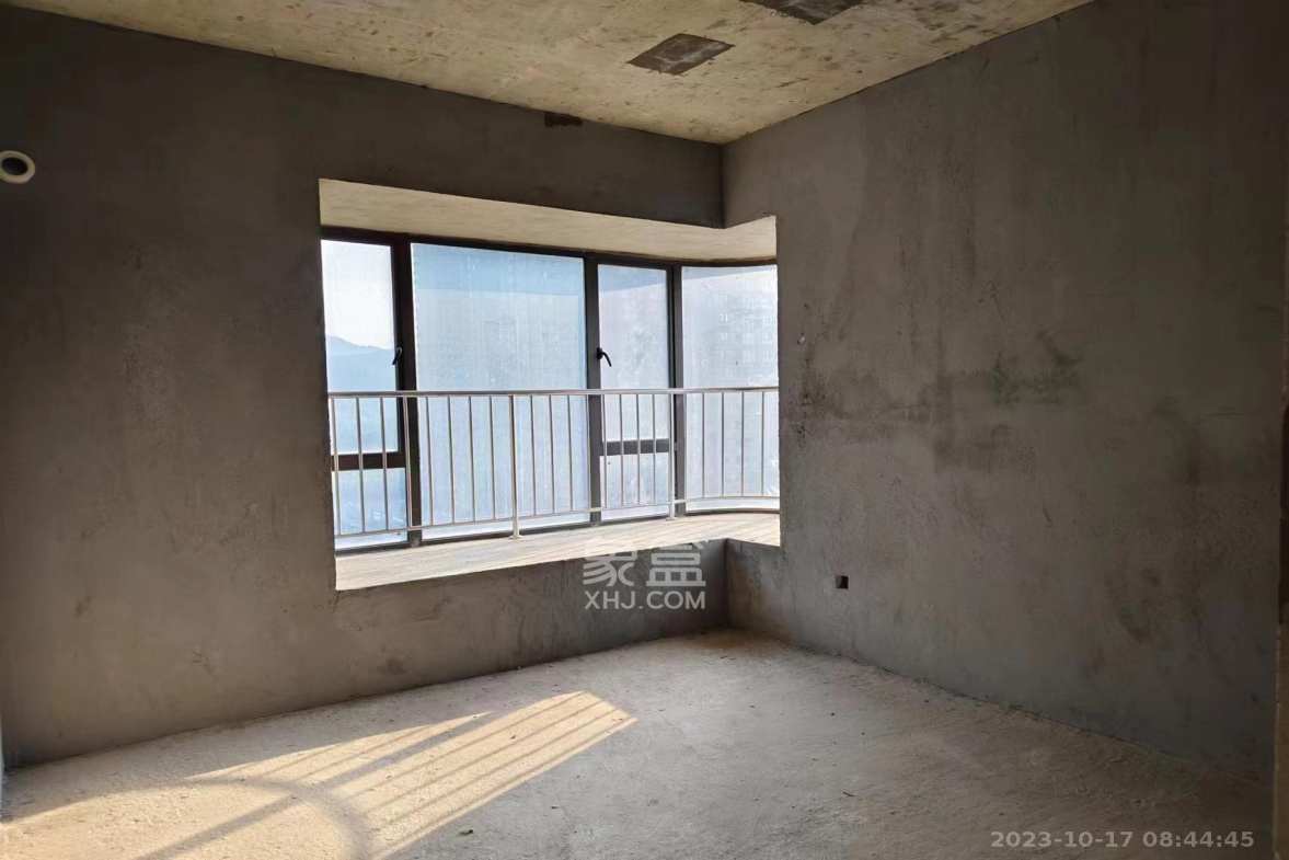 三润城(三润星城) 4室2厅1卫 1500.0元/月 三润城(三润星城) 4室2厅1卫 1500.0元/月室内图