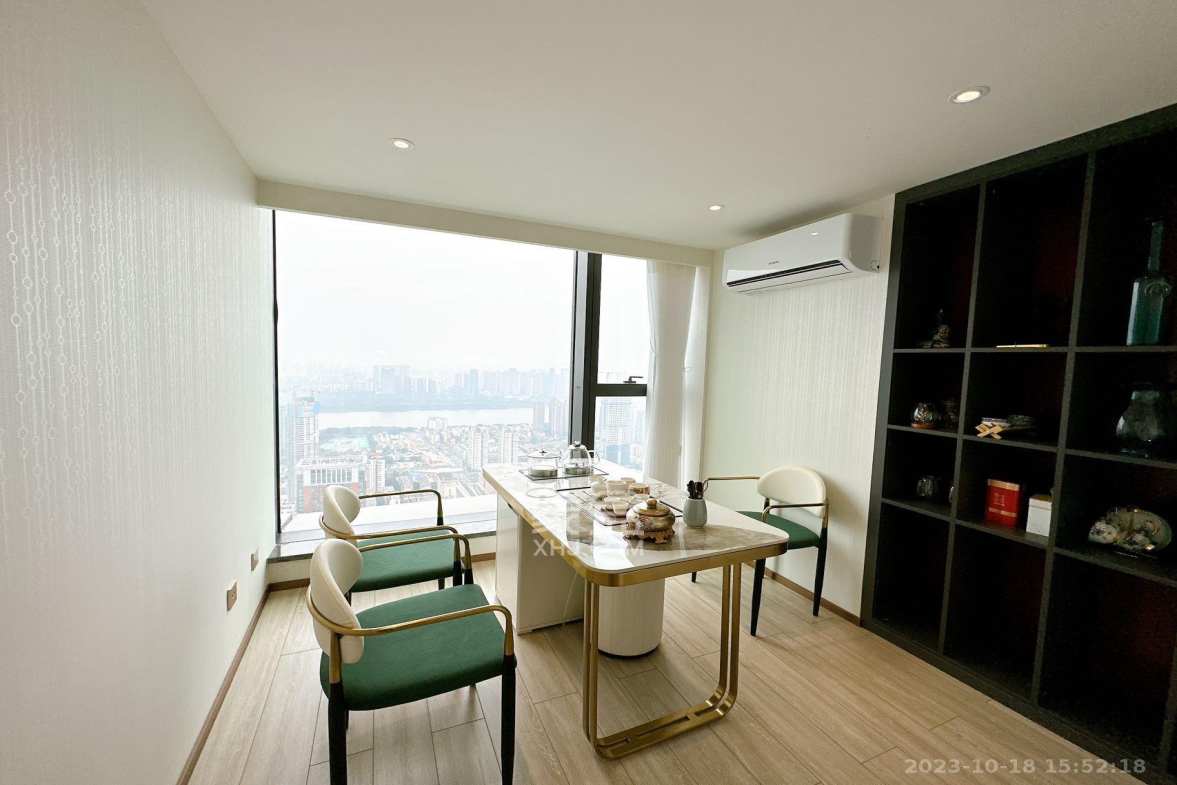 华远华时代 4室2厅1卫 10000.0元/月 华远华时代 4室2厅1卫 10000.0元/月室内图