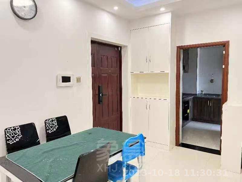 新桂广场  2室1厅1卫    1800.0元/月室内图