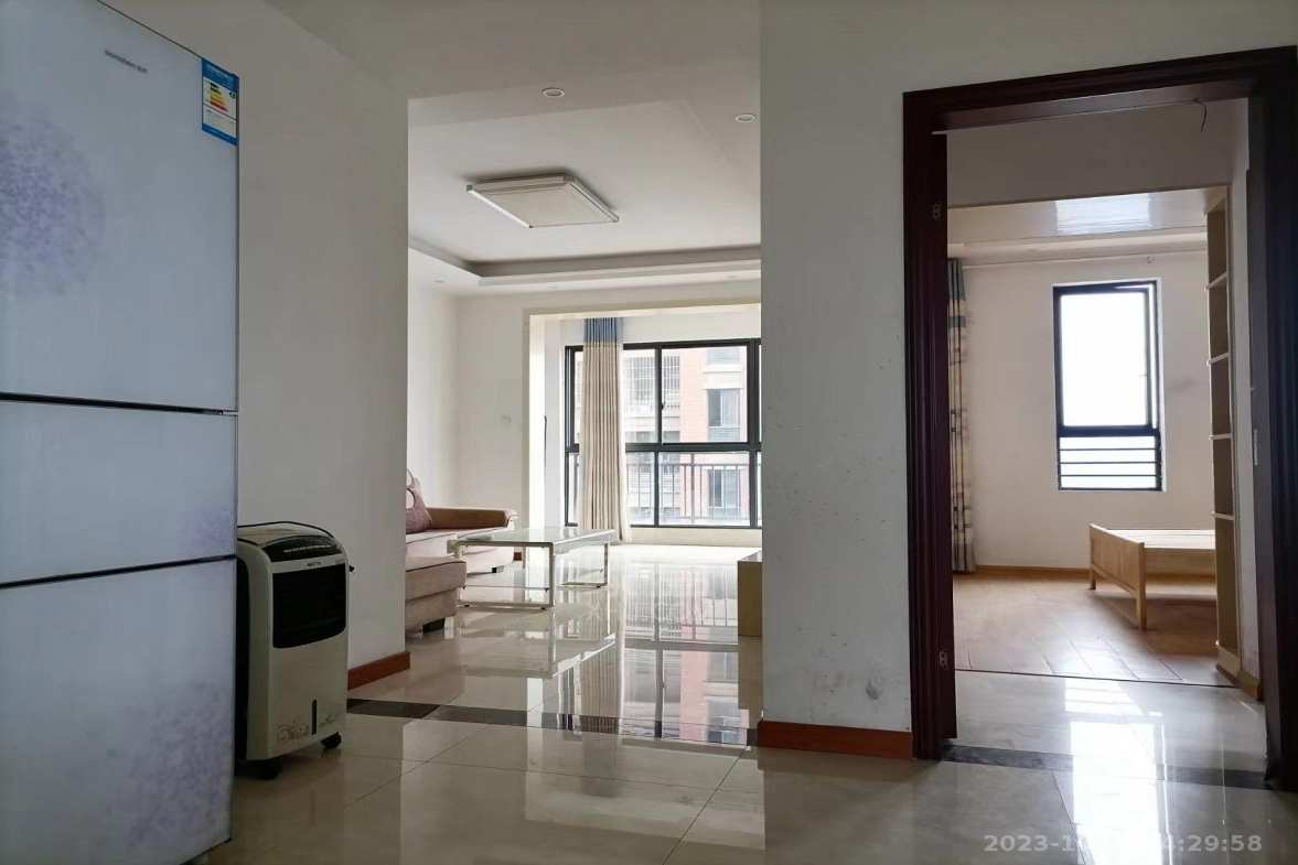 尚格名城万家理想  3室2厅2卫    1900.0元/月 尚格名城万家理想  3室2厅2卫    1900.0元/月室内图