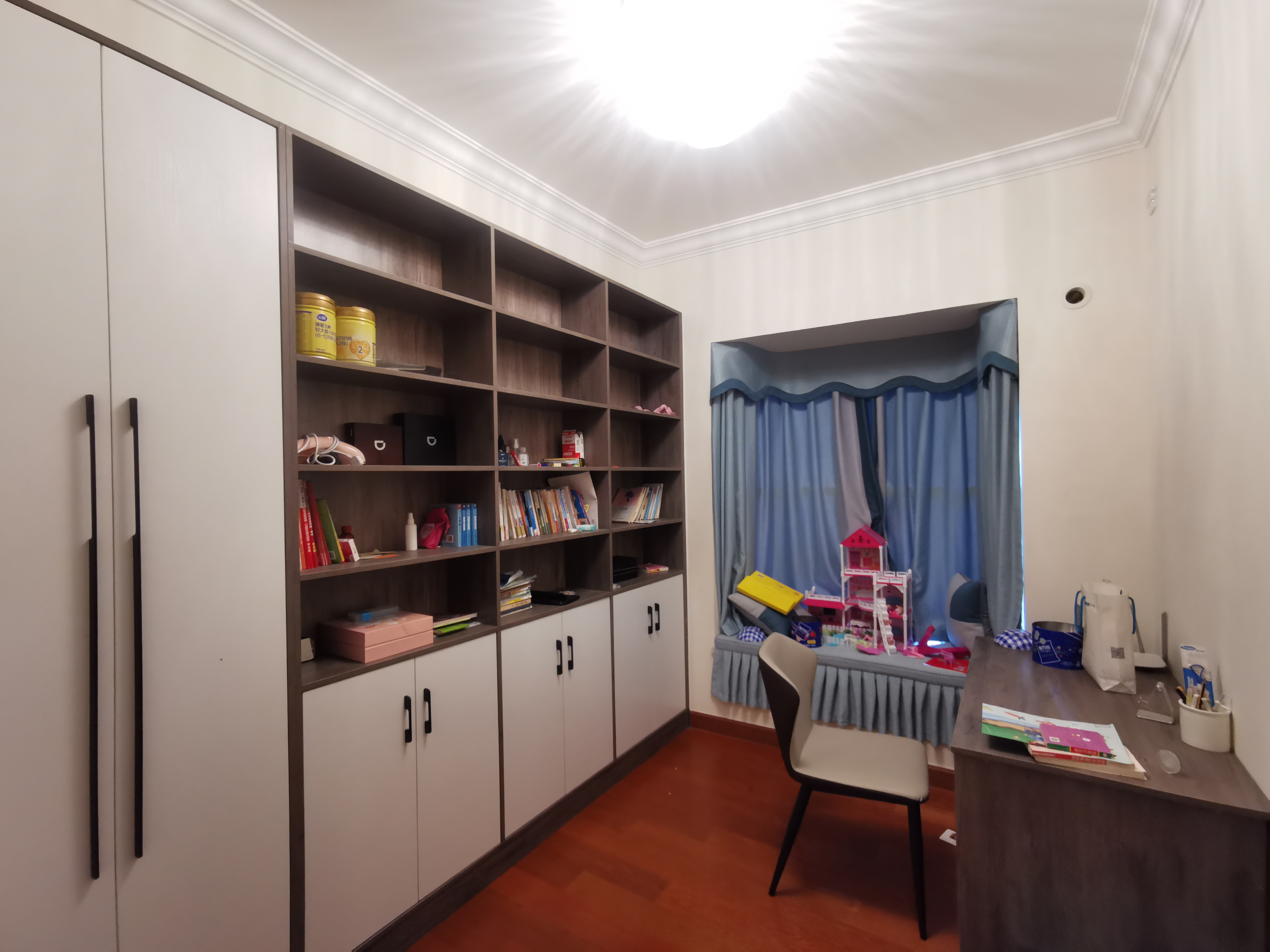 恒大未来城  4室2厅2卫    108.0万