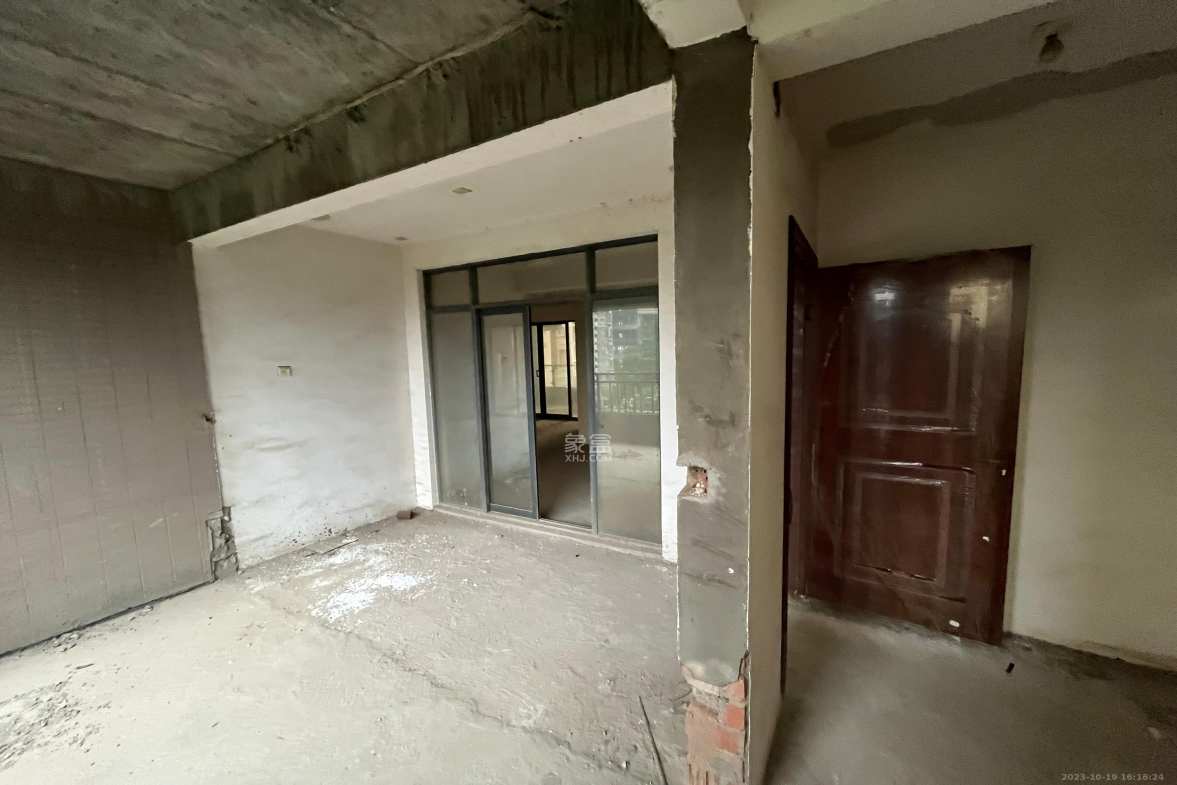 双湾国际（湘江御景花园）  3室2厅2卫    1200.0元/月室内图1